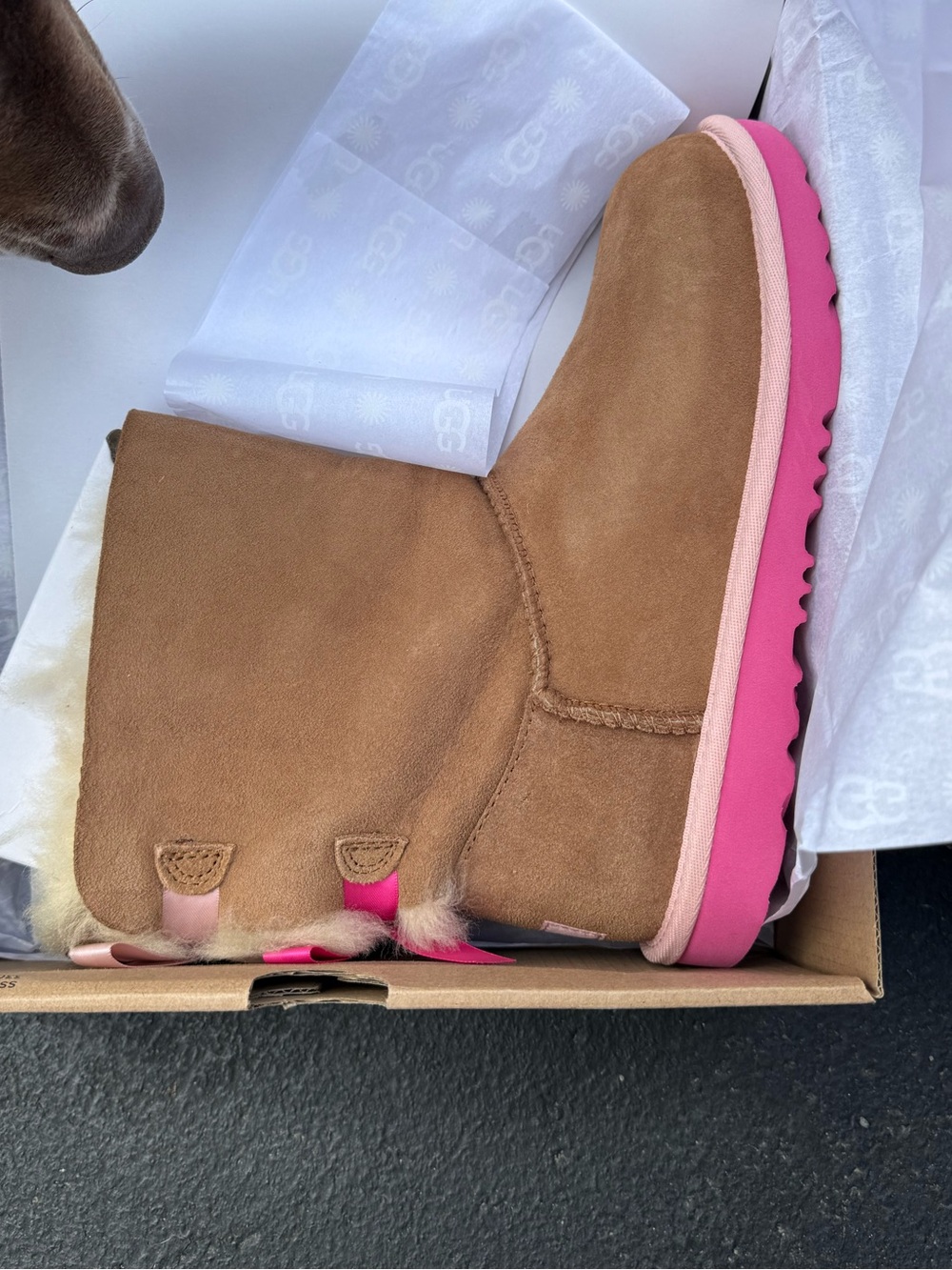 BRAND NEW UGG big girl brown boots with pink bows